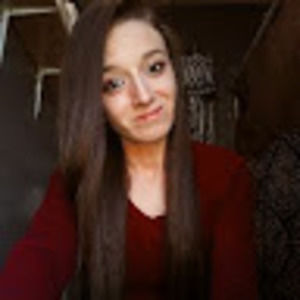 Meet your Posher, Riana